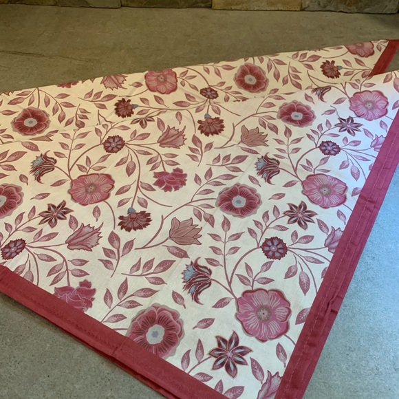 Patina Vie Cloth Napkins Set Of 2 Pack Floral Design 20" x 20" - Picture 5 of 6